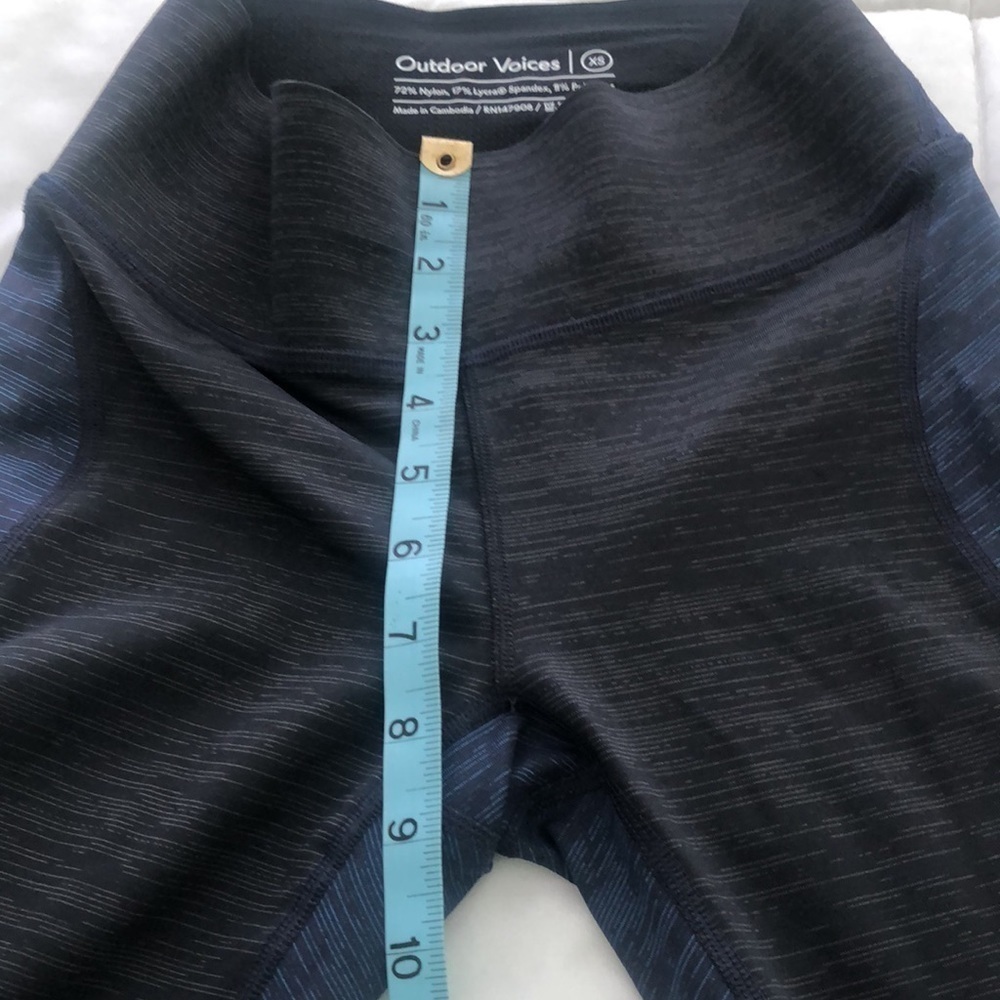 Outdoor Voices XS leggings color blocked heathered lines in navy & black grey - Picture 5 of 9